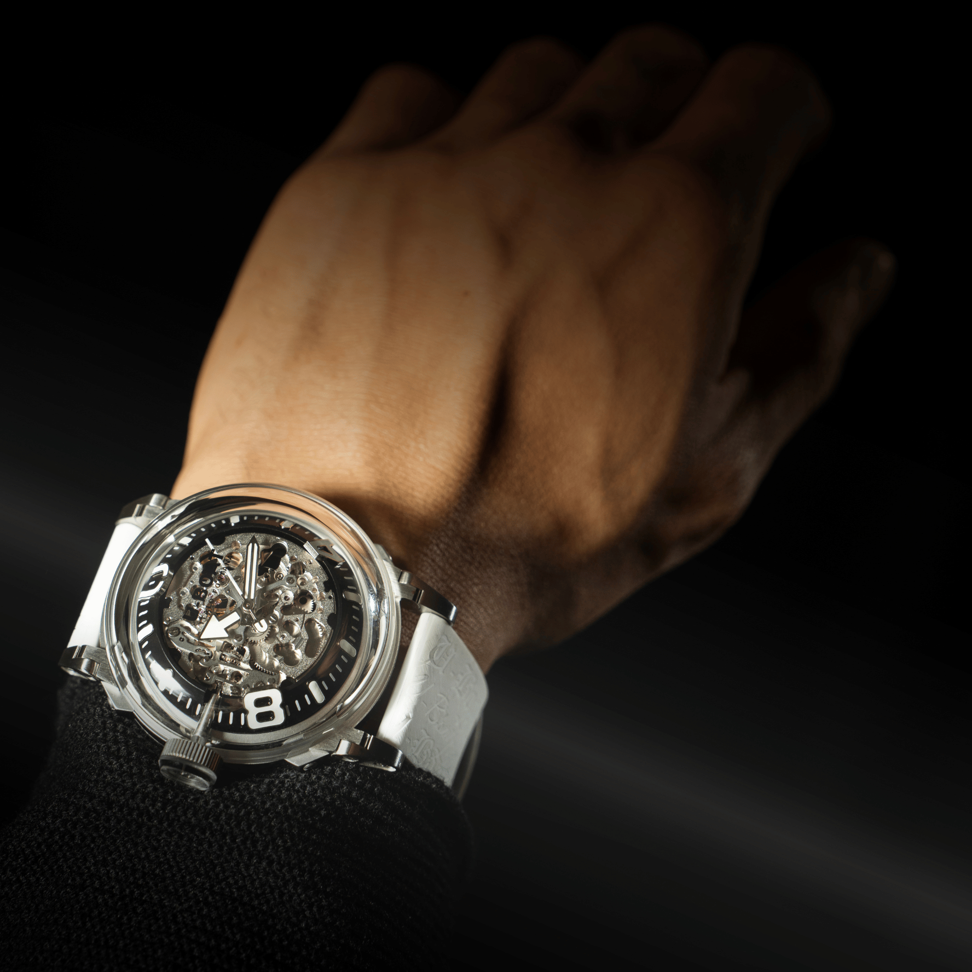 U-65 AUTOMATIC 44MM SS WHITE
