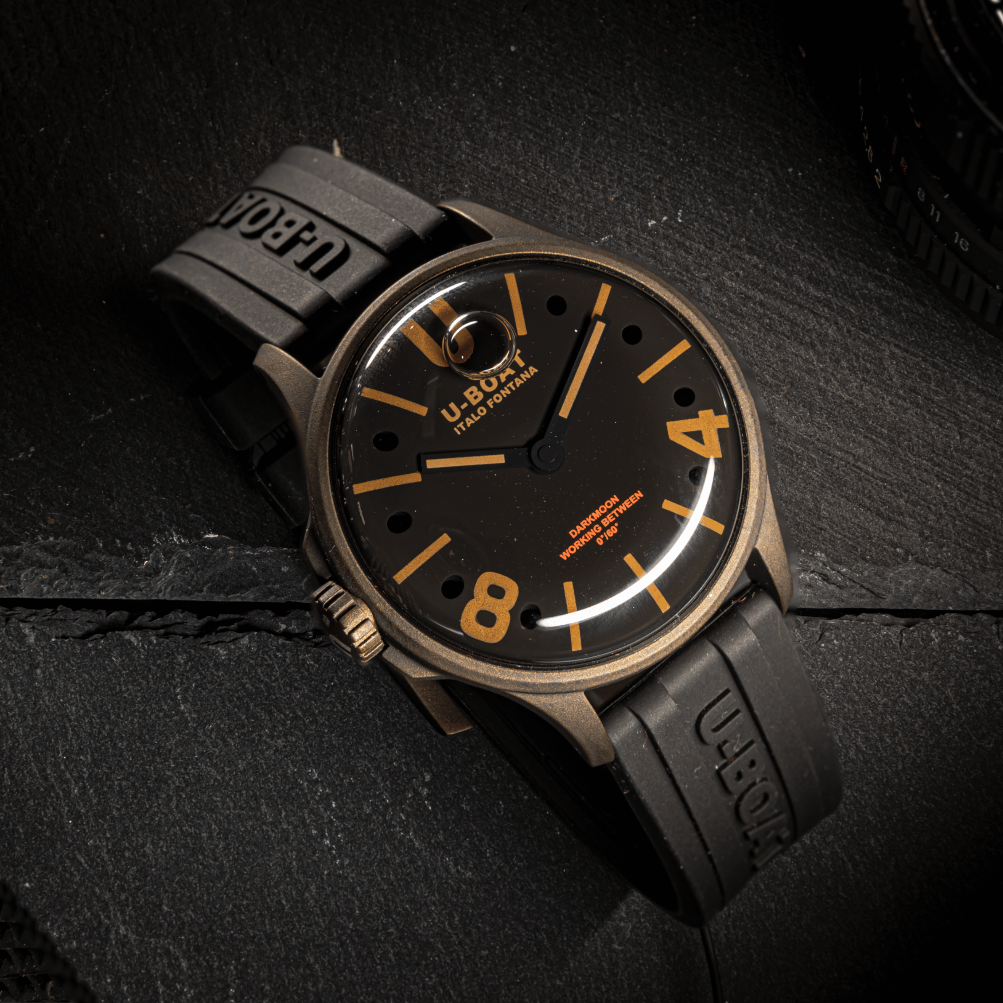 DARKMOON 40MM BK BROWN VINTAGE