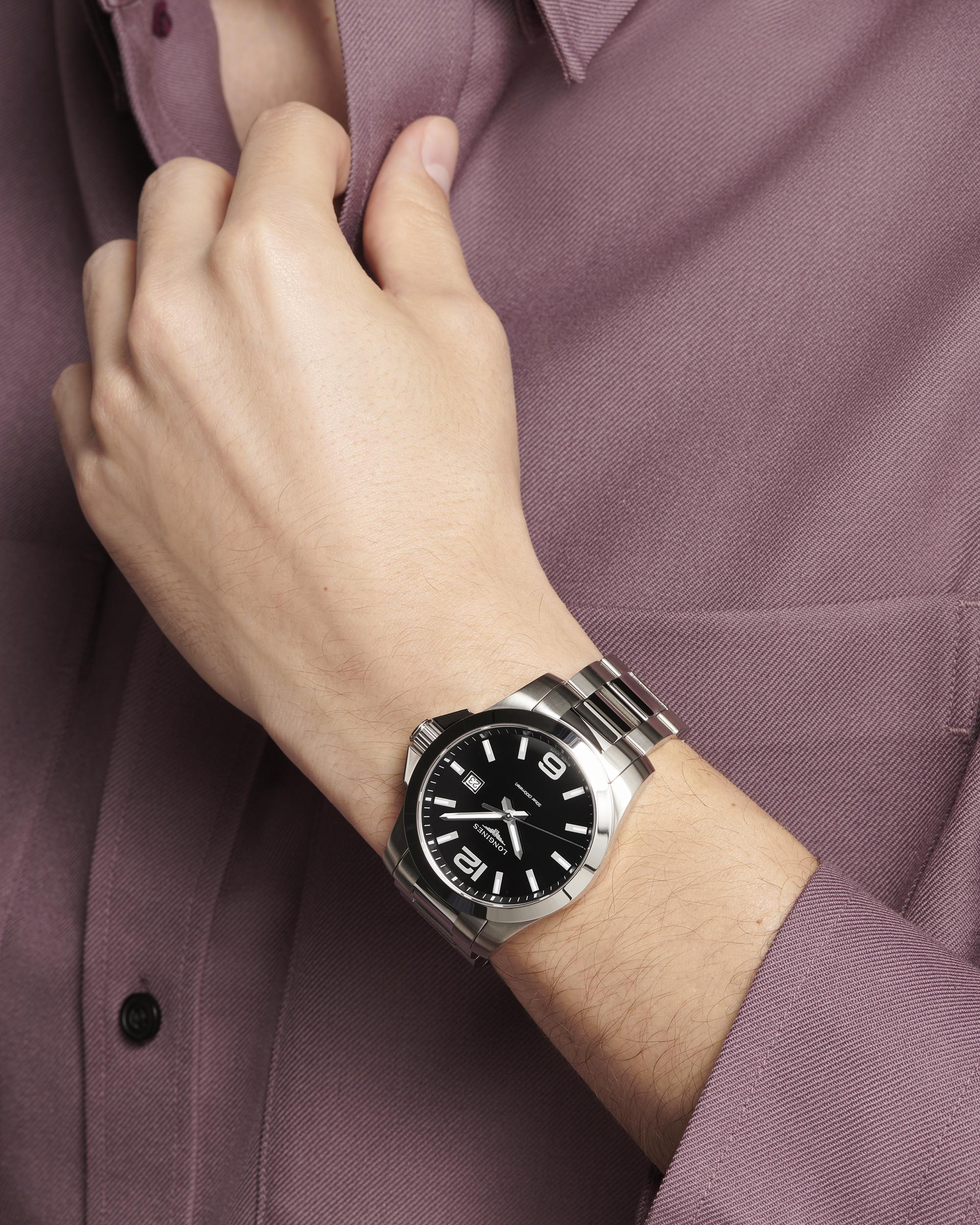 Longines Conquest 43mm Stainless Steel L37604566