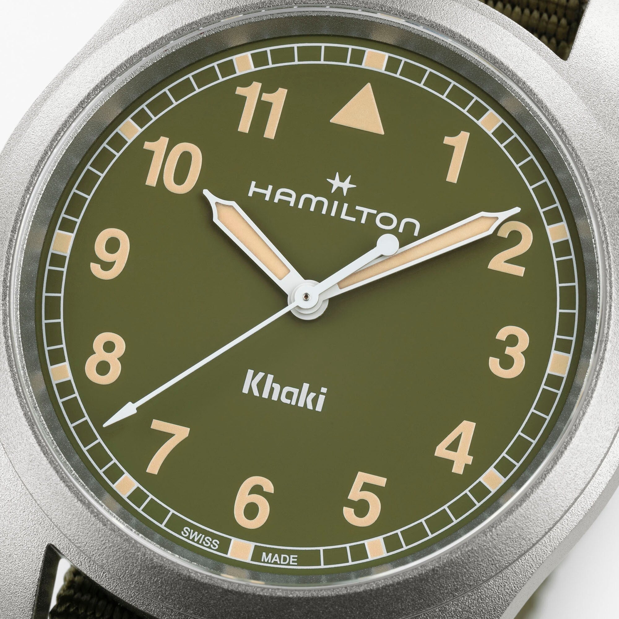 Khaki Field Quartz 38mm - H69401960