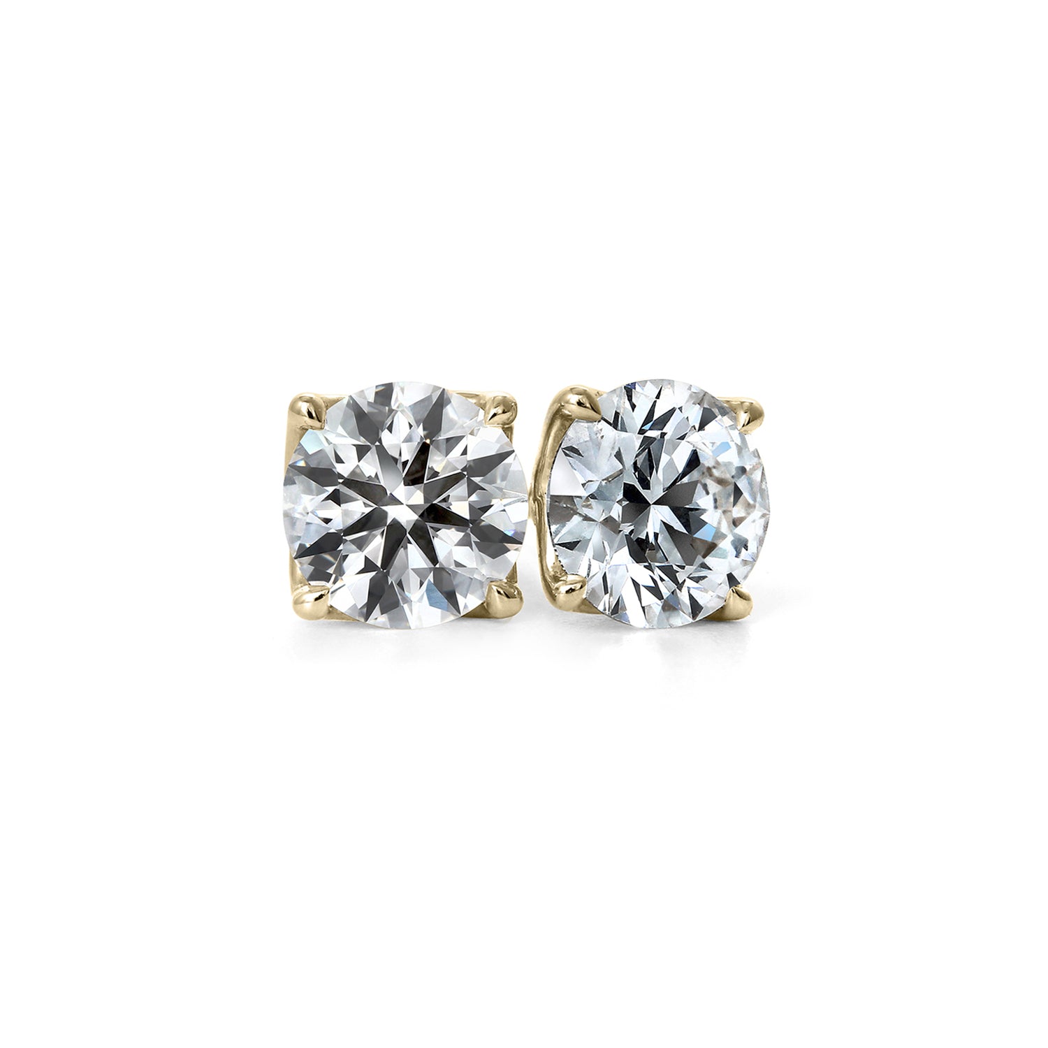 Clarity Diamond™ Signature Round Diamond Stud Earrings